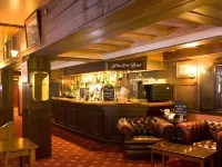 Bear Hotel by Greene King Inns Hotel di Havant
