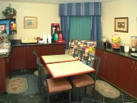 Hotel Vinea, a Travelodge by Wyndham - breakfast
