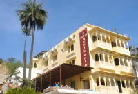 Neelkanth Hotel