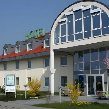 Hotel SunParc - Shuttle Zum Europa-Park Rust 4km & Rulantica 2km