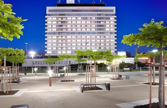 瑟爾尼果夫酒店