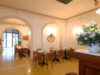 Hotel Moderno - Bữa sáng