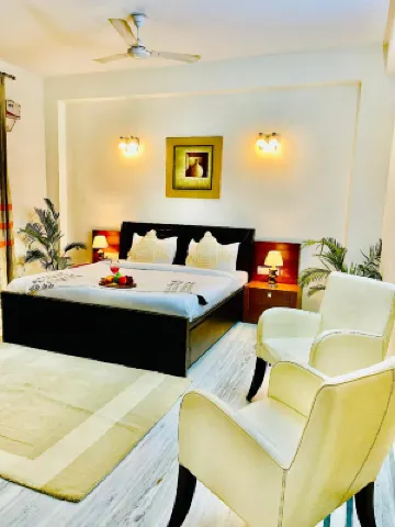BedChambers Serviced Apartments, Sector 45