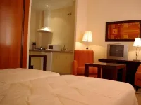 Apartamentos Luxsevilla Palacio Hotel dekat CEAM Miraflores