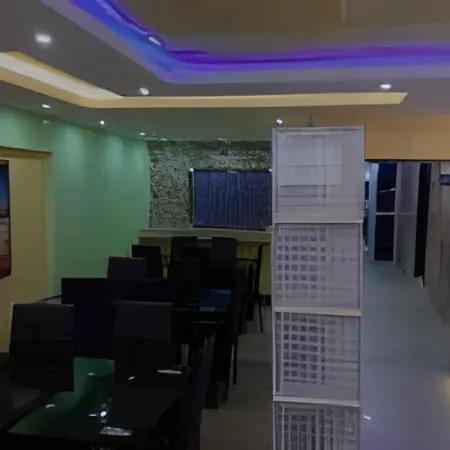 Kilo Royal Hotel