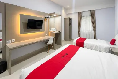 RedDoorz Syariah Near Taman Kopi Gayo Hotels near Lake Laut Tawar