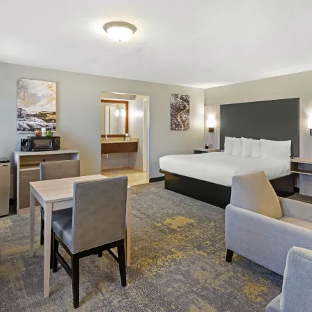 Best Western Plus Weston Inn