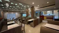 Hotel Sarovar Residency فنادق في Boisar