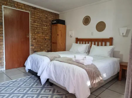 Airport Inn Bed and Breakfast