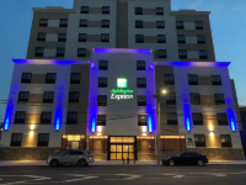 Holiday Inn Express JAMAICA - JFK AIRTRAIN - NYC by IHG Hotels near John F Kennedy Intl. Airport