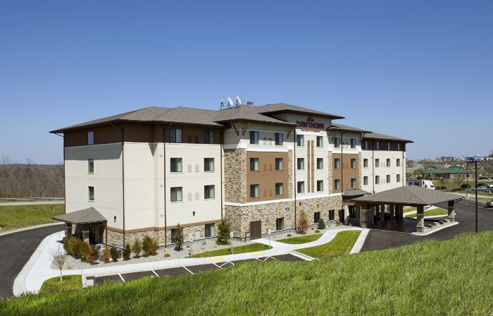 Hawthorn Suites by Wyndham Wheeling at the Highlands