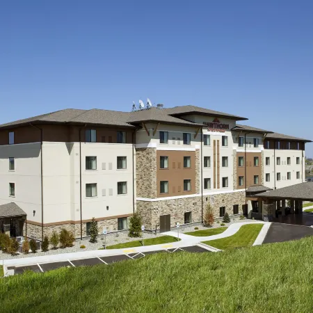 Hawthorn Suites by Wyndham Wheeling at the Highlands