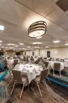 DoubleTree by Hilton Neenah Hotels in Neenah