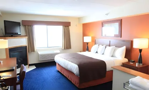 AmericInn by Wyndham Cedar Rapids/CID Airport