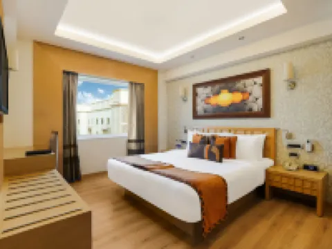 Lemon Tree Premier, Delhi Airport Hotels near Indira Gandhi Intl. Airport