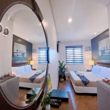 Townhouse OAK Metro Manila Near Osmena Highway PNR Pasay formerly Avitel Hotel Отели рядом со станцией Станция ПНР Пасай-Роуд