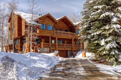 Timber Wolf Lodge 3 Bedrooms Twl-5B by Kbm فنادق في Snyderville