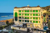 Grand Hotel Michelacci Hôtels à : Gabicce Mare