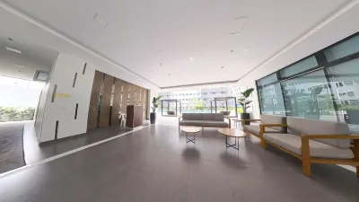 UrbanEase Living at Charm Residences Near Sta Lucia Mall and Robinsons Mall Các khách sạn gần Insideracing