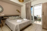 Studios Finikes Hotels in Keramoti