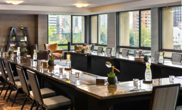 Renaissance Seattle Hotel