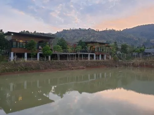 普盧綠山度假村