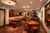 Four Points by Sheraton Hotel & Conference Centre Gatineau-Ottawa