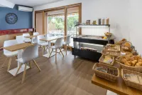 Sure Hotel by Best Western Saintes - Desayuno