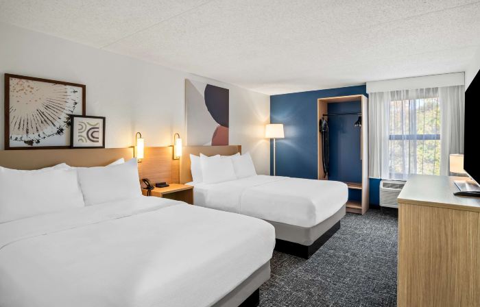 Spark by Hilton Stevensville