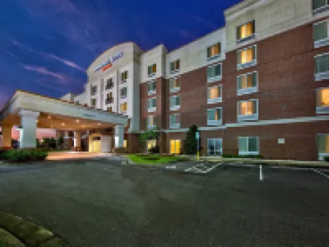 紐伯恩萬豪SpringHill Suites 飯店 新伯爾尼住宿飯店