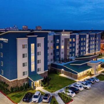 Residence Inn Tulsa Midtown Hotels near Whiteside Park