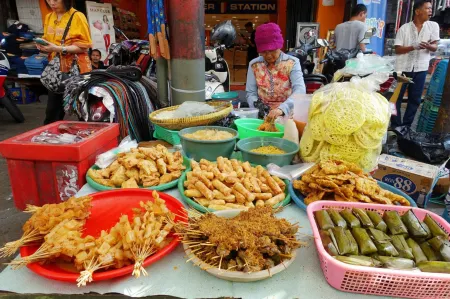 Pop! Hotel Pasar Baru Jakarta Отели рядом со станцией Kemayoran Station
