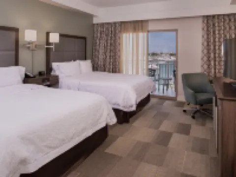 希爾頓歡朋酒店-海峽羣島海港 奧克斯納德酒店