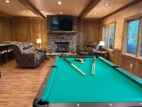 Spacious Mountain Cabin w/Mountain Views, Hot Tub & Game Room!