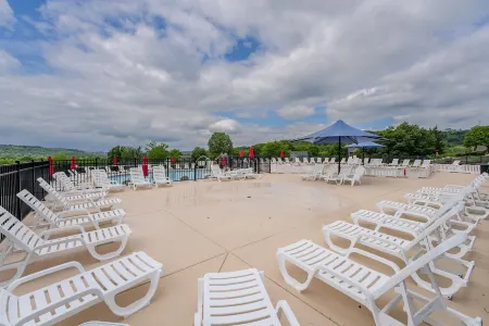 Family Style 6 Bedroom Home, 2 Pools, Luxurious Getaway!  Pristine & Relaxing!