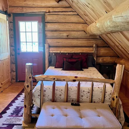 Spring Pond Cabin at White Buffalo Lodge;Family-sized with lake access