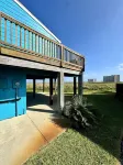 Beach Retreat: Walk to Beach & Pool, Sleeps 12, Pet Friendly