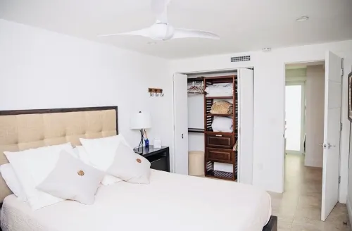 5 star Beachside Home Next to Everything! Patio/Wifi/TVs Hotel a Lauderdale-by-the-Sea