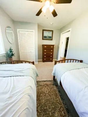 Cozy Cottage with Private Dock- Chesapeake Bay/ Cambridge (Pet-Friendly)