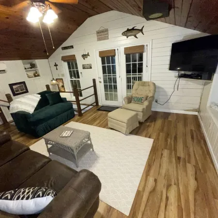 Beautiful Cottage -Water Front+dock+Big Bear Bay