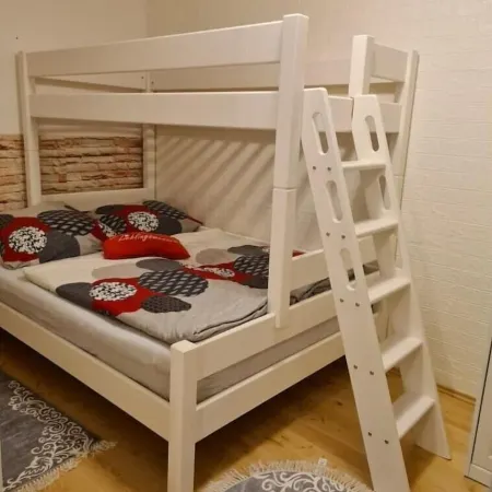 Gemütliche Ferienwohnung in Grünen Parkwohnanlage mit Balkon