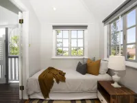 Bay Breeze Manor: Grand 5BR Queenslander Haven Hotels in Wynnum