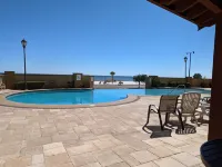 Gulf-Front Luxury End Unit with Infinity Pool, - Beach