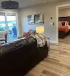 La Casita! Brand new cottage with boat parking overlooking Honey Creek Marina!!!