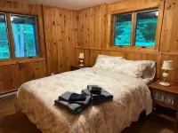 Breathtaking Post & Beam Minutes from Jiminy Peak, Williamstown, Lenox & Hiking Các khách sạn ở Lanesborough