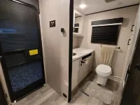 The Lighthouse RV-  Beautiful views- Boston Harbor I Olympia Hotel dekat Evergreen State College