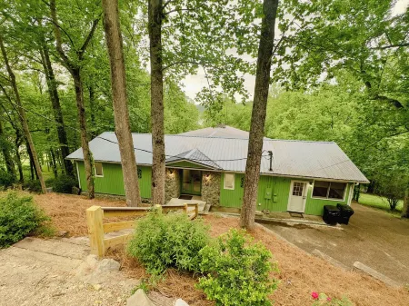 CHL Chateau-Newly added 4th Full Bath