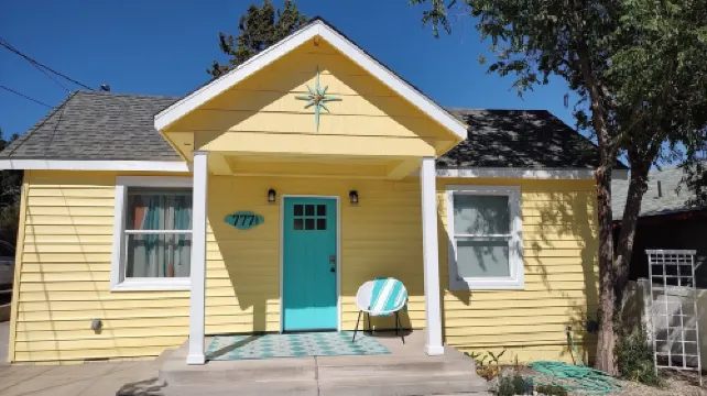 Atomic Star Cottage Klamath Lake Hiking Trails Museums Crater Lake Lava Beds