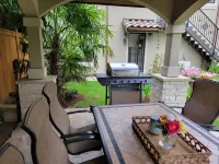 Magnolia Cottage near West Seattle's Alki Beach