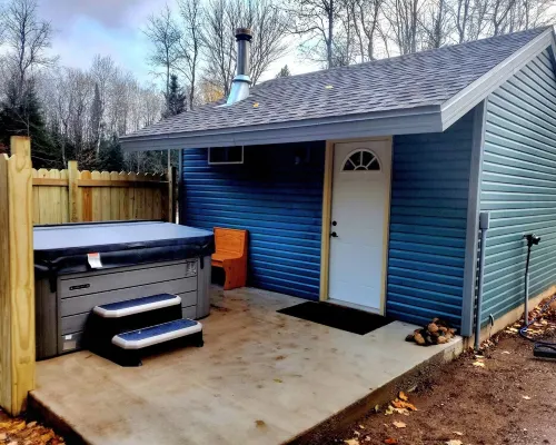 Cozy Northwoods Mini Cabin..... SAUNA/HOT TUB ATV/SNOWMOBILE TRAILS Hotels in Forest County